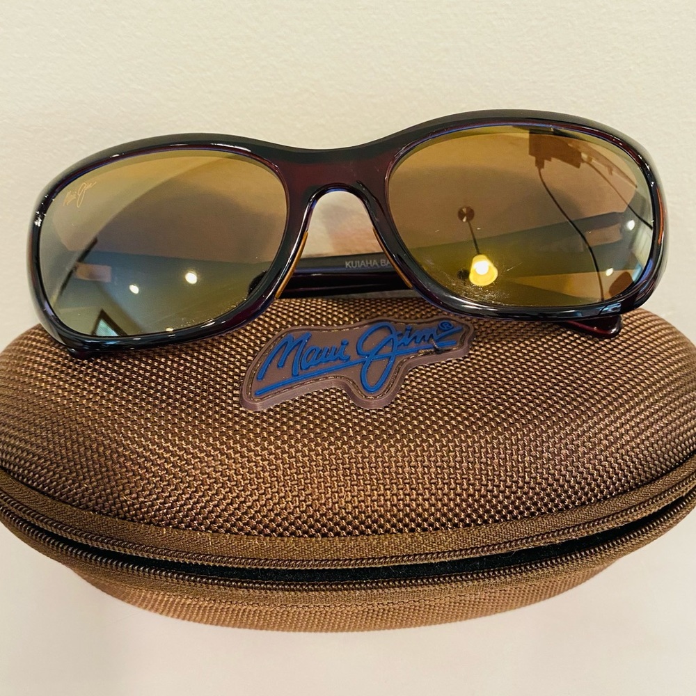 Maui Jim polarized Sunglasses with case